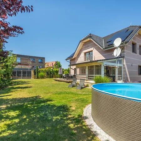 Luxusni Serenity 15 Min Od Prahy Villa
